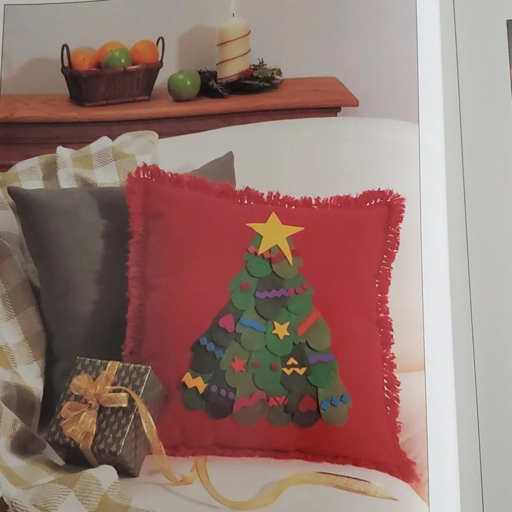 Christmas Cooking Crafts and Gifts Cookbook